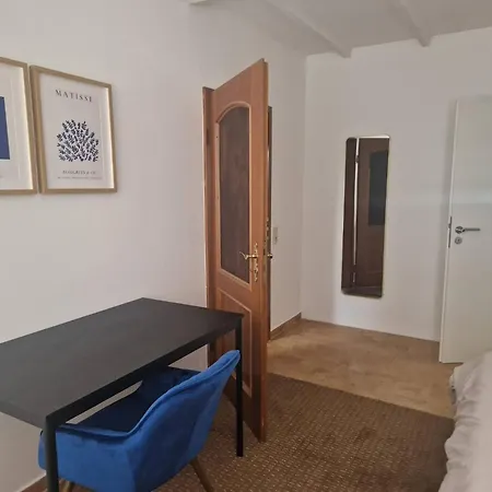 Apartmán Duplex With Patio Near Exhibition/messe
